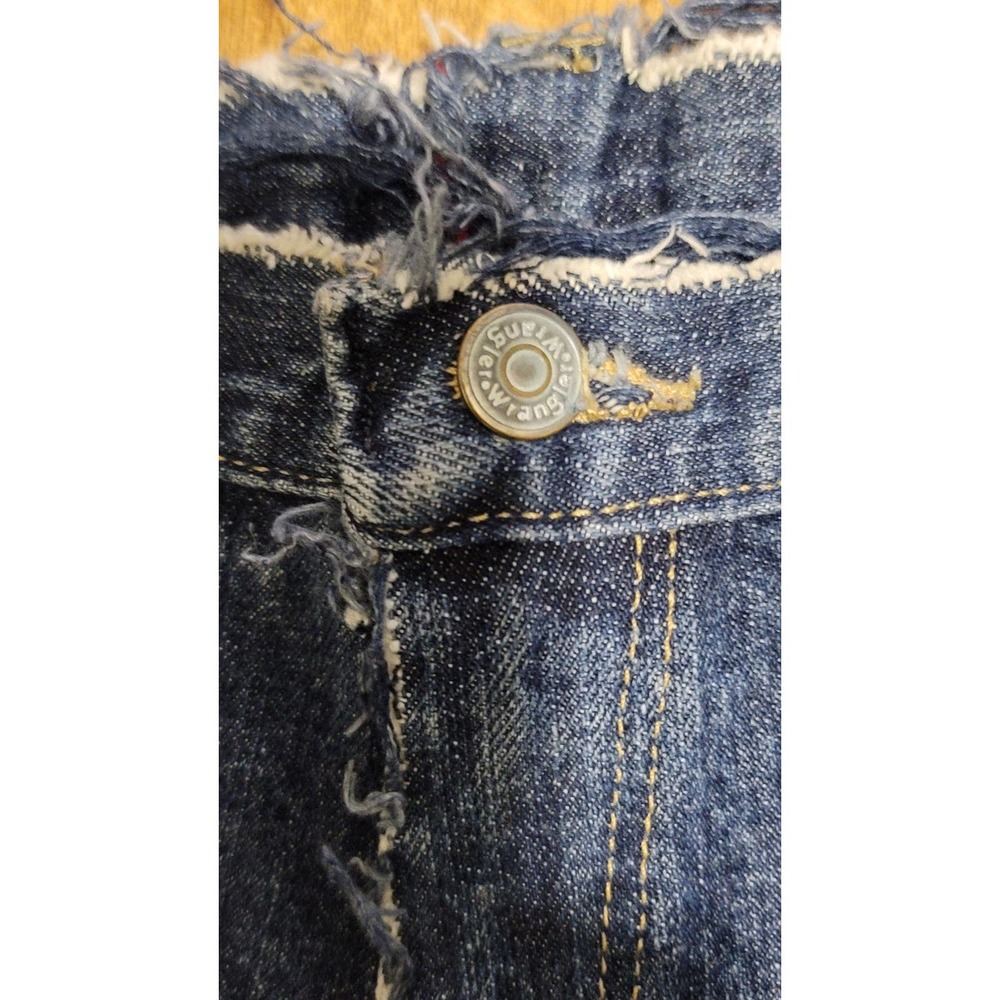 Wrangler High Waisted Distressed Cutoff Denim Shorts - Picture 3 of 5